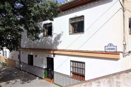 House for sale in Granada. 